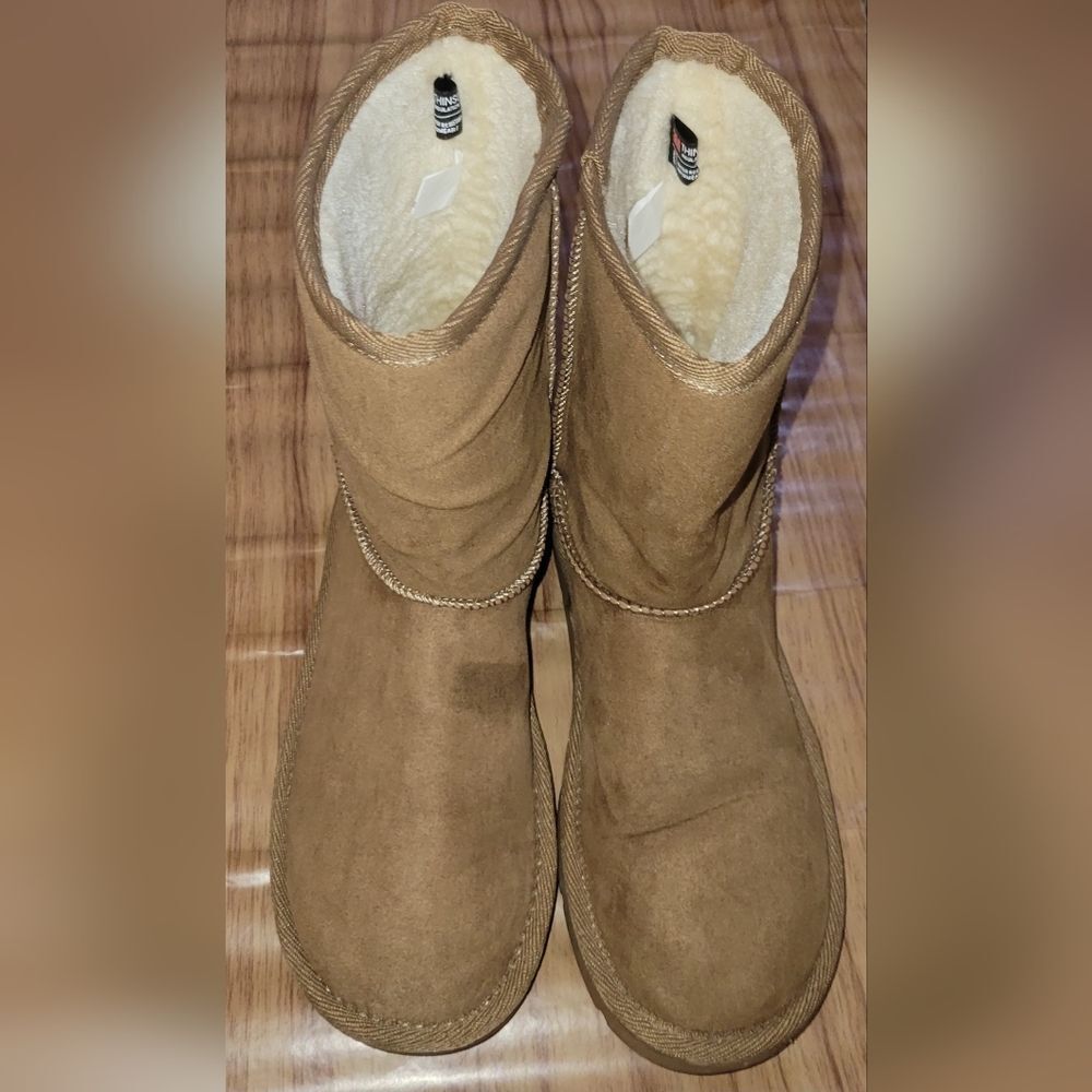 Nwot  3M thinsulate boots